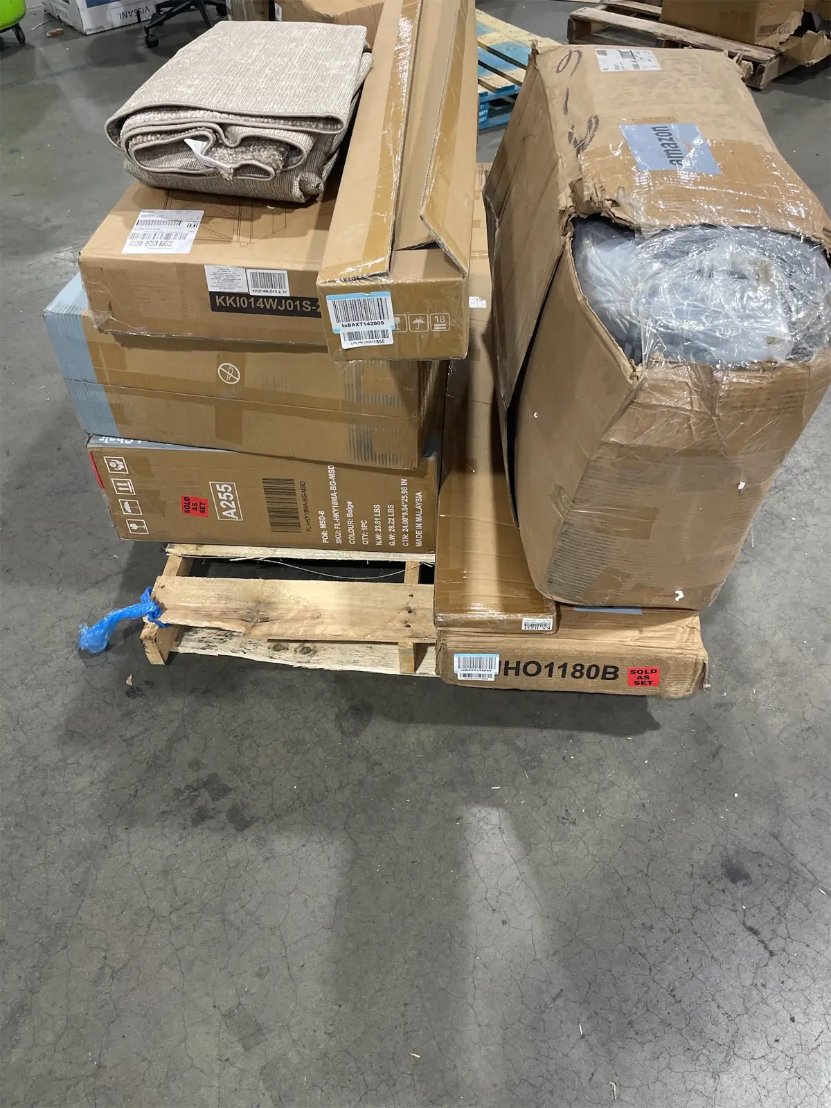 Amazon miscellaneous — Photo 1