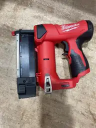 Milwaukee M12 23 Ga. Finishing… — Photo 4