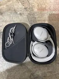 Bose QuietComfort Headphones - Over-Ear… — Photo 3