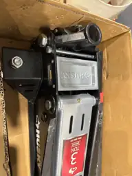 Husky 3 Ton Garage Jack — Photo 4