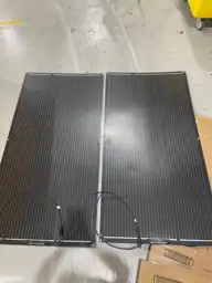 Monocrystalline solar panels — Photo 1