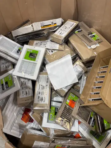 Assorted pallet of vent registers — Photo 1