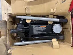 3-Ton Floor Garage Car Jack — Photo 4