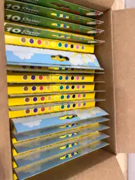 Crayola Broad Line Markers Bulk… — Photo 4