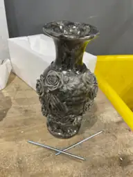 Grave Vase with Spike, Resin… — Photo 3