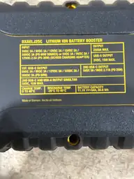 DEWALT 2500 Peak Amp Lithium… — Photo 7