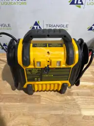 DEWALT 2000-Peak Amp Portable Jump… — Photo 7