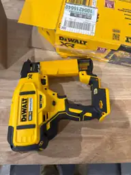 DeWalt 20V MAX XR 18… — Photo 4