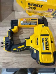 DeWalt 20V MAX XR 18… — Photo 5