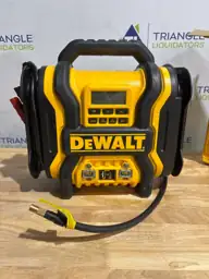 DEWALT 2000-Peak Amp Portable Jump… — Photo 5