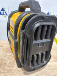 DEWALT Portable Power 2000 Peak… — Photo 5