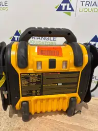DEWALT Portable Power 2000 Peak… — Photo 7
