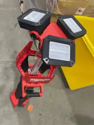 Milwaukee LED Tripod Work Light — Photo 6