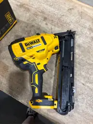 DeWalt 20V MAX XR 15… — Photo 4
