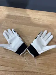 Nike football gloves — Photo 3
