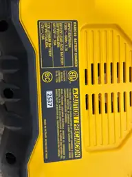 DEWALT Professional 10 Amp Battery… — Photo 4