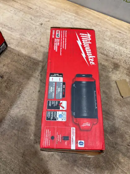 Milwaukee M12 Wireless Bluetooth Speaker — Photo 3