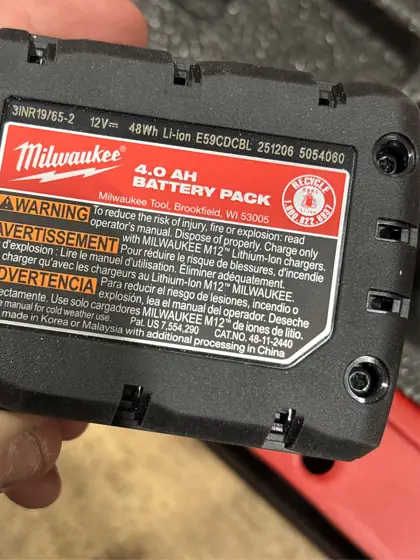 Milwaukee M12 3 beam Self… — Photo 6