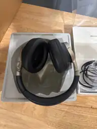 Heyday Active Noise Cancelling Over-Ear… — Photo 4
