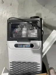 100LBS/24H Commercial Ice Maker Machine… — Photo 4