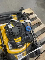 DEWALT 21 in. 150cc Briggs… — Photo 4
