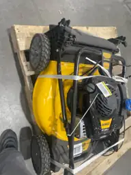 DEWALT 21 in. 150cc Briggs… — Photo 5