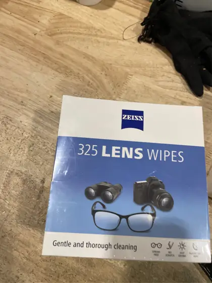 ZEISS Gentle and Thorough Cleaning… — Photo 3