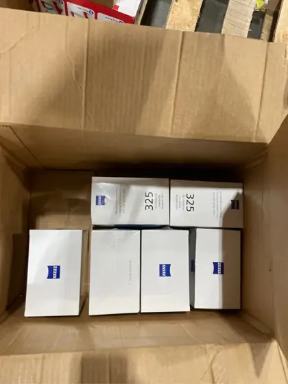 ZEISS Gentle and Thorough Cleaning… — Photo 4