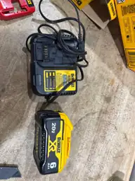 DEWALT FLEXVOLT 20V/60V MAX Lithium-Ion… — Photo 4