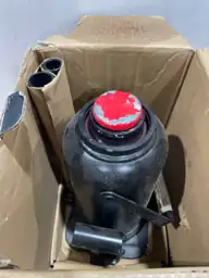 Husky 30-Ton Welded Bottle Jack — Photo 5