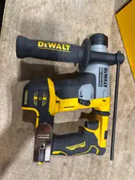 DeWalt 20V MAX ATOMIC 5/8… — Photo 4