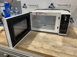 Mainstays 0.7 Cubic Foot Microwave… — Photo 5