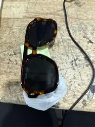 FEISEDY Retro Thick Aviator Sunglasses… — Photo 4