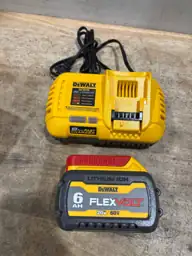 DEWALT FLEXVOLT 20V/60V MAX Lithium-Ion… — Photo 4