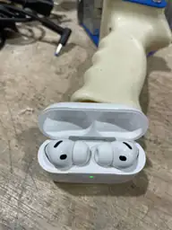Apple AirPods Pro 3 — Photo 4