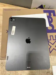 Apple iPad Pro 11-inch (M5):… — Photo 4